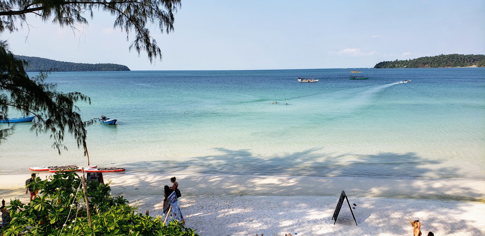 Beach > Koh Rong Samloem > TheRoamingNoodle