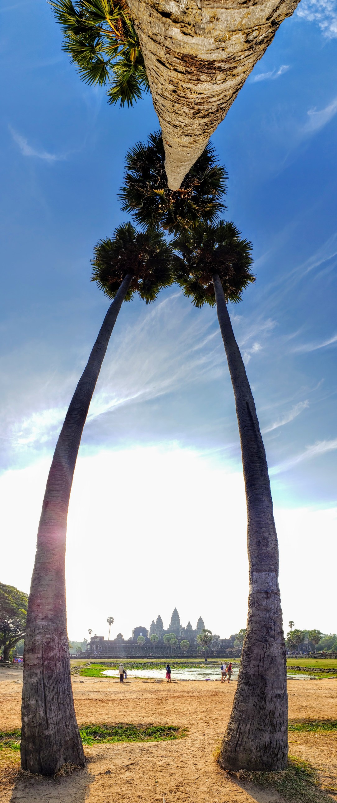 Angkor Wat Temple > Cambodia > TheRoamingNoodle