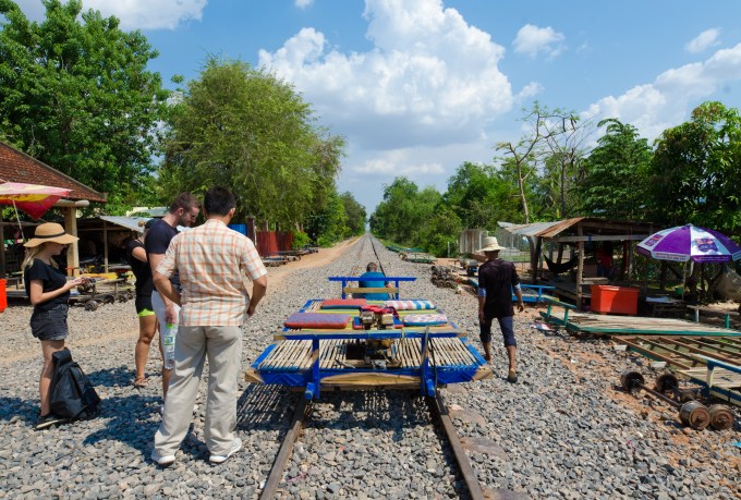 Waiting to ride the bamboo train > TheRoamingNoodle