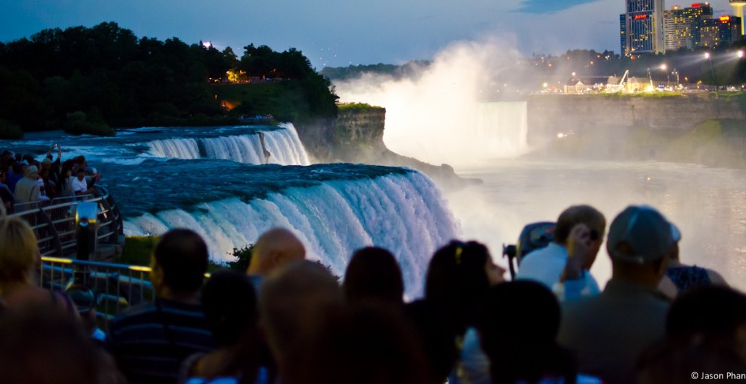 Niagara Falls > TheRoamingNoodle