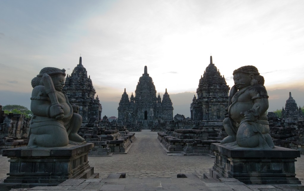Prambanan Temple > TheRoamingNoodle