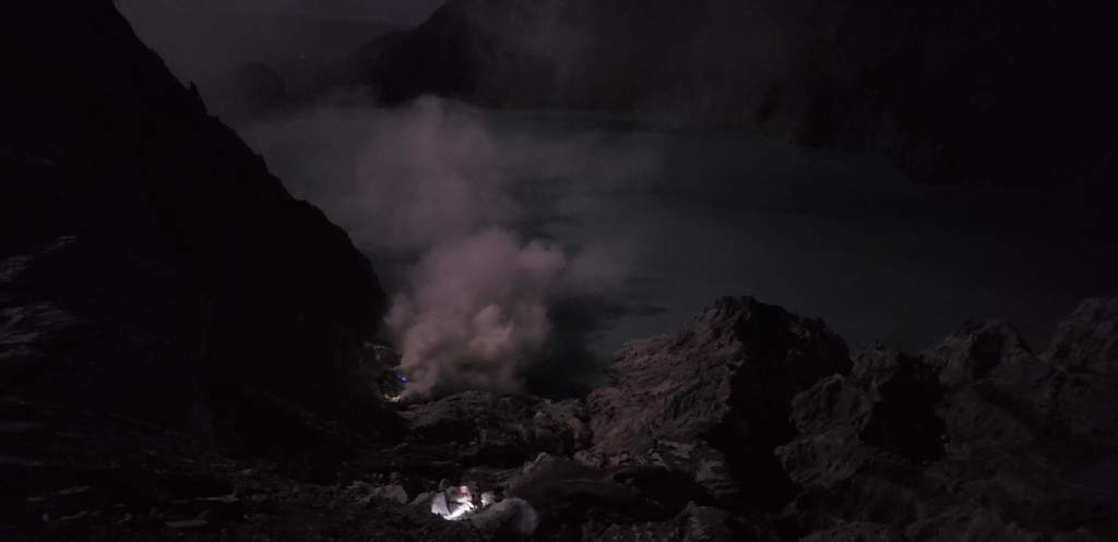 Mount Ijen > Banyuwangi > TheRoamingNoodle