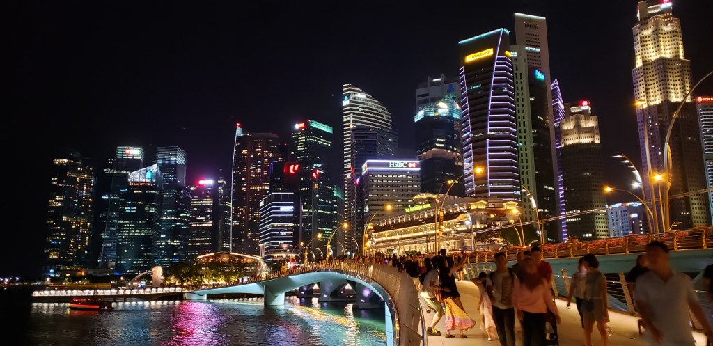 Singapore > TheRoamingNoodle