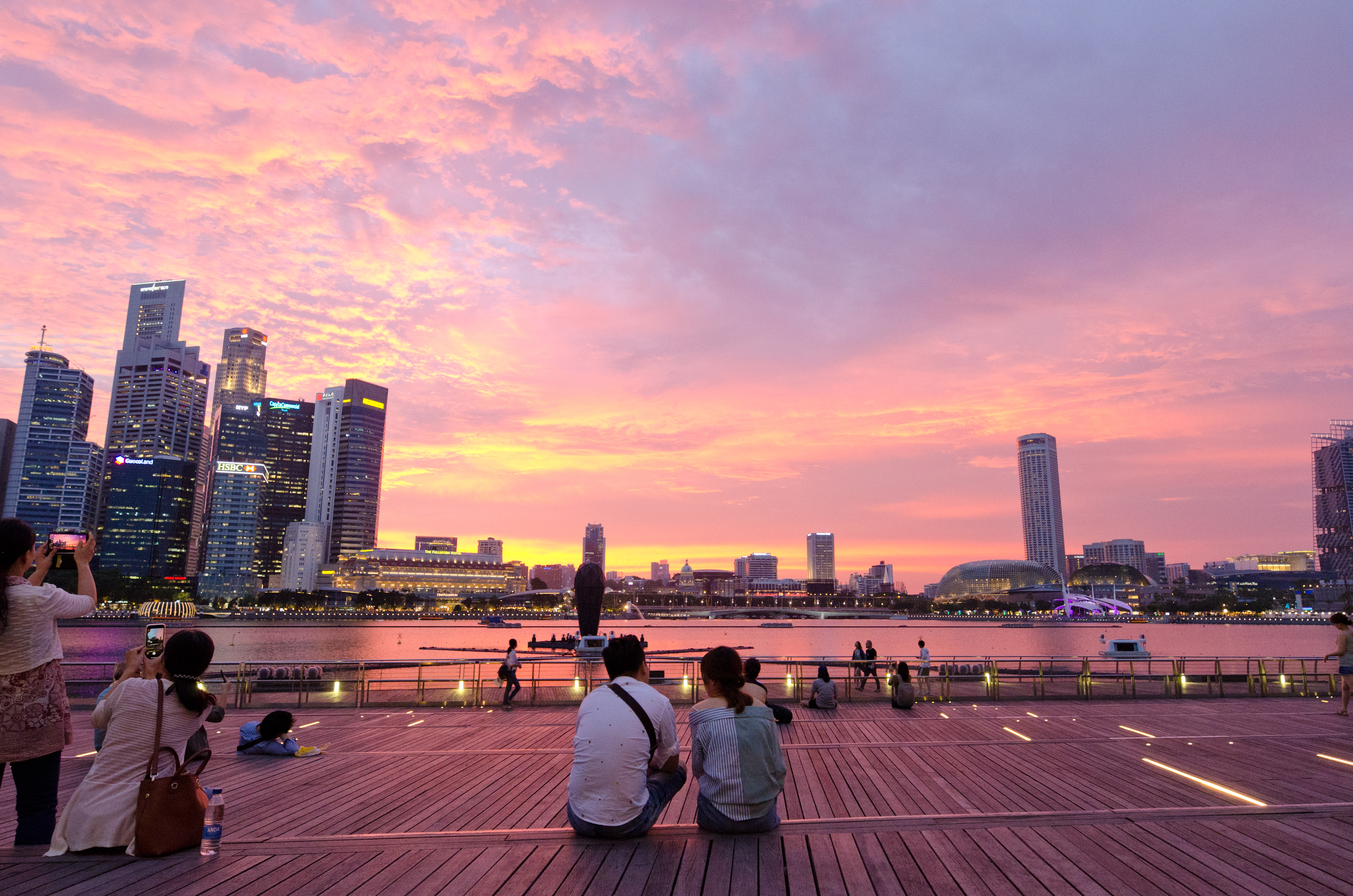 Singapore > TheRoamingNoodle