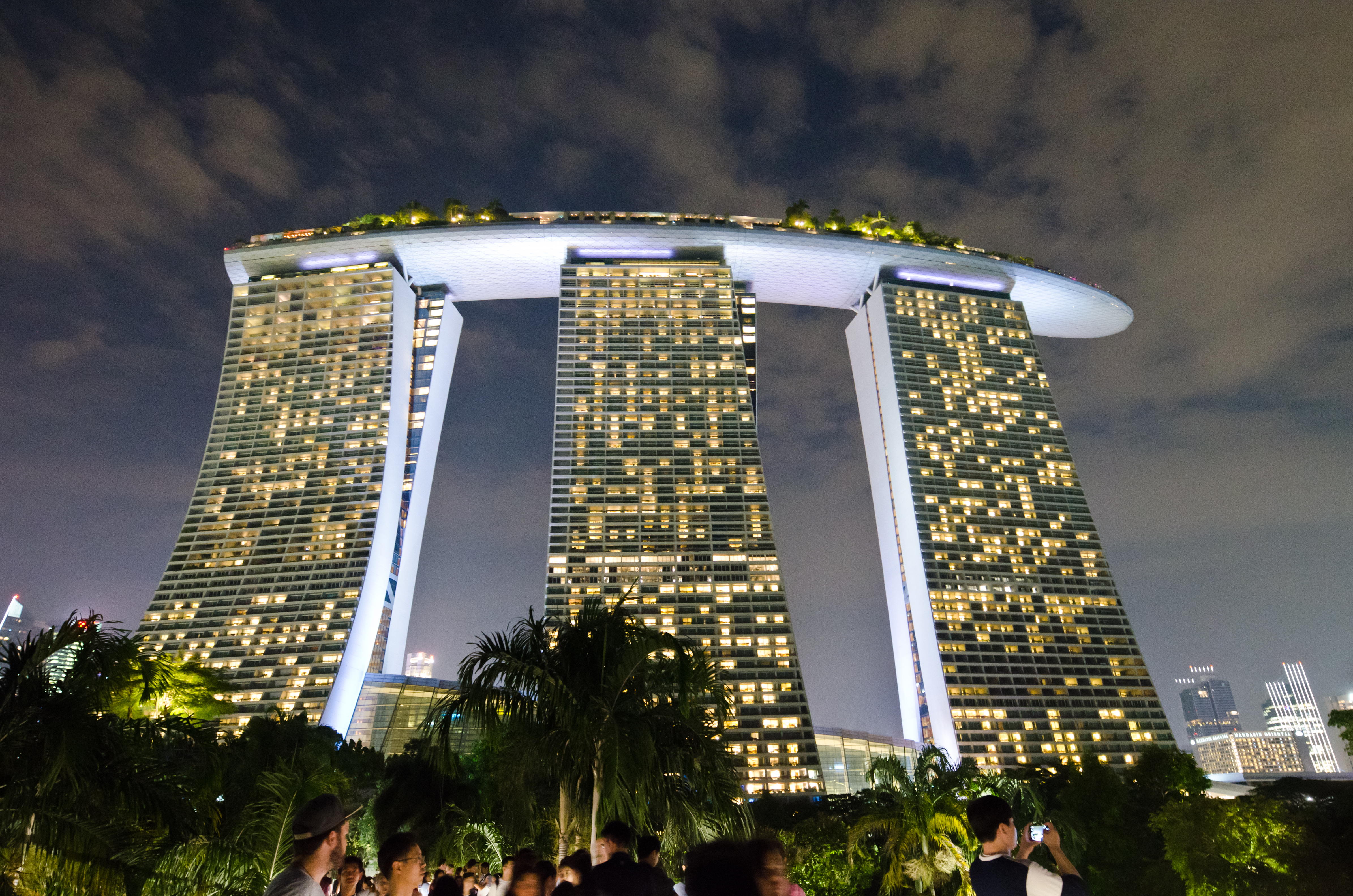 Singapore > TheRoamingNoodle