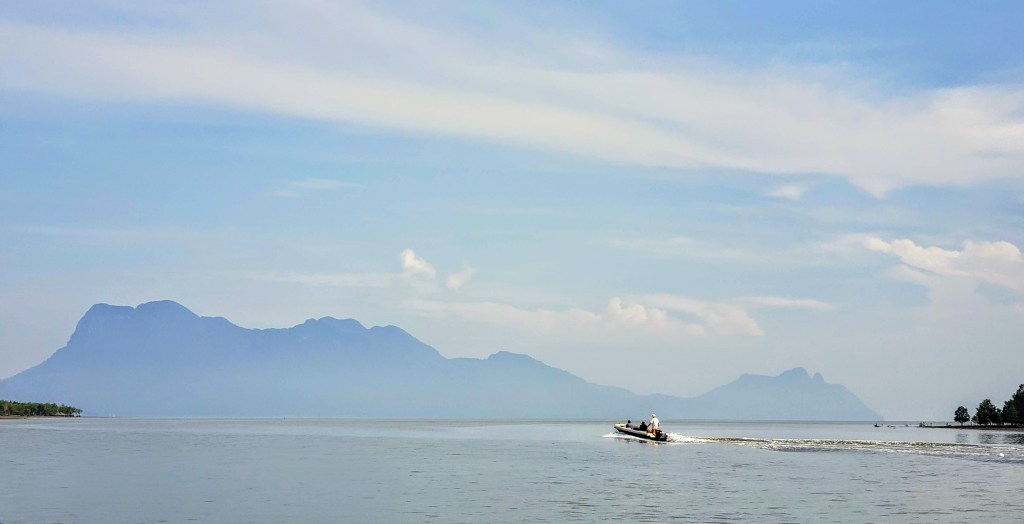 Sarawak > Borneo > TheRoamingNoodle