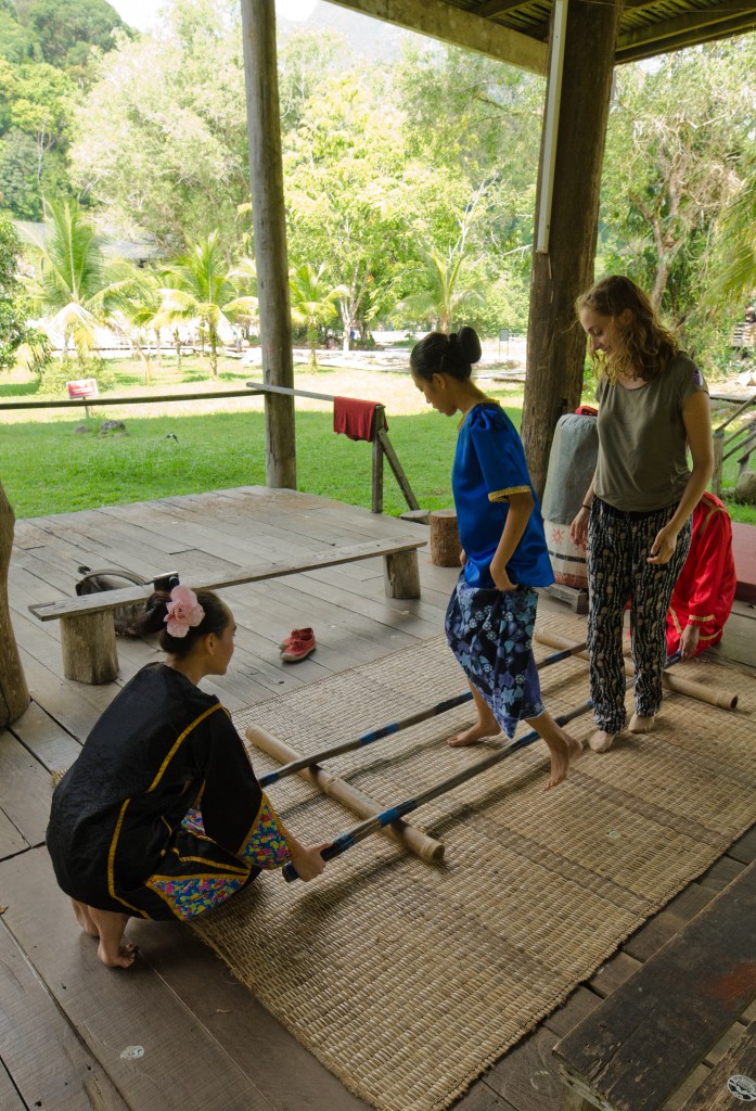 Sarawak > Borneo > TheRoamingNoodle
